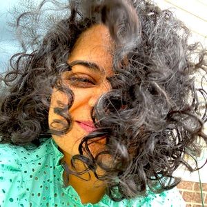 Meet your Posher, Dolly